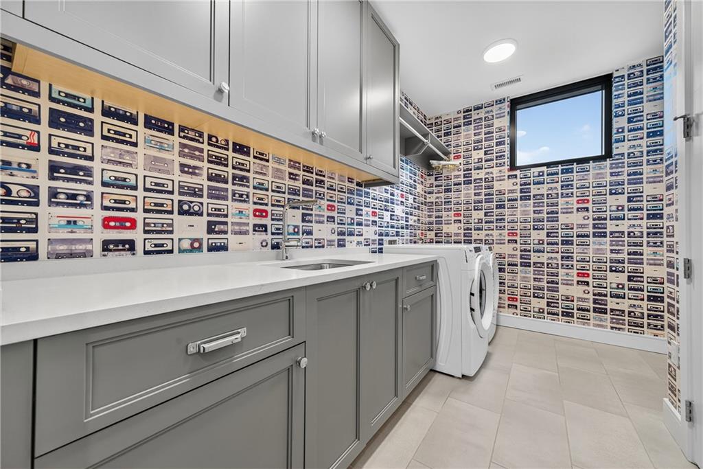 2520 Peachtree Rd #903 Atlanta, GA 30305