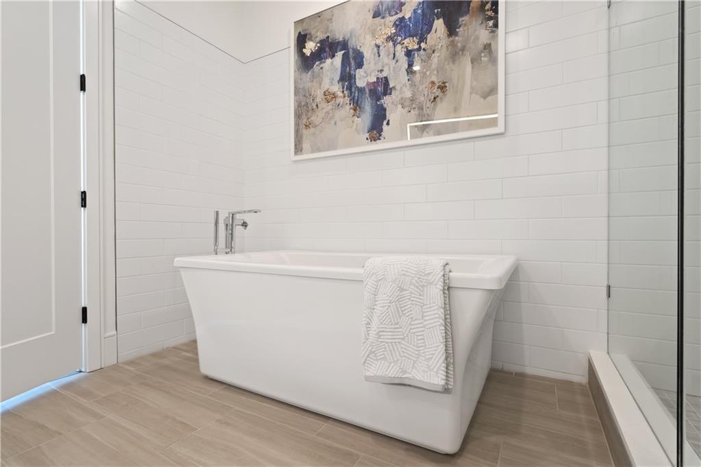 788 W Marietta St #1803 Atlanta, GA 30318