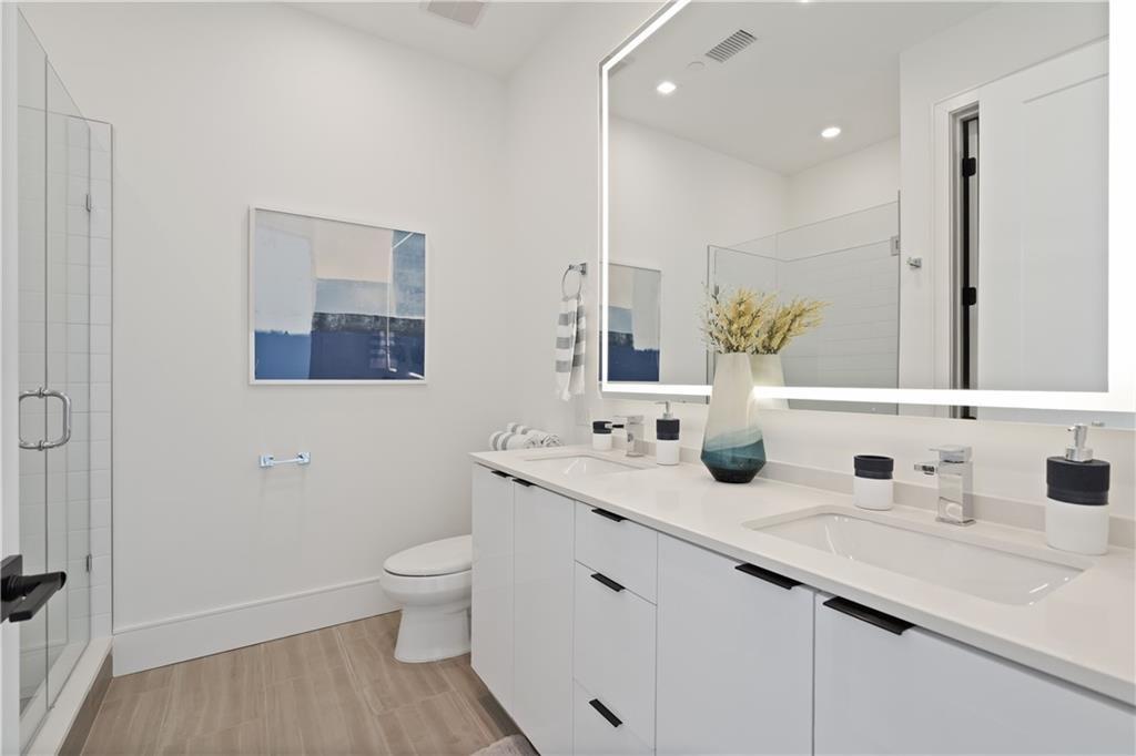 788 W Marietta St #1803 Atlanta, GA 30318