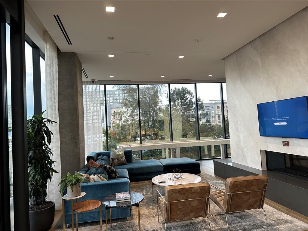 788 W Marietta St #1803 Atlanta, GA 30318