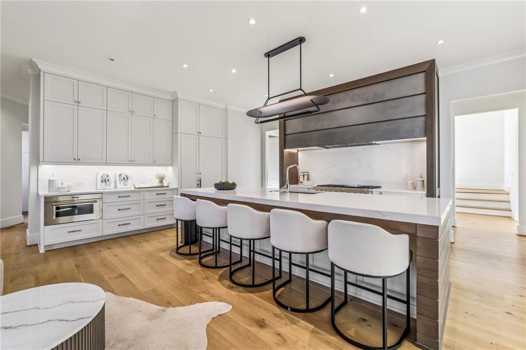 825 Kenry Ct Atlanta, GA 30342