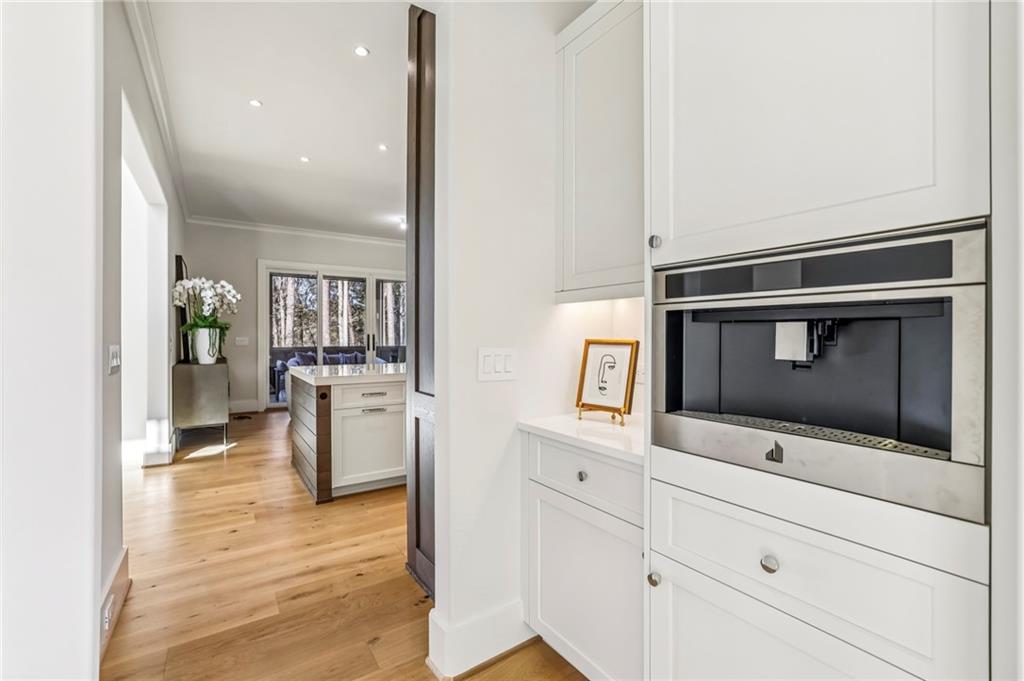 825 Kenry Ct Atlanta, GA 30342