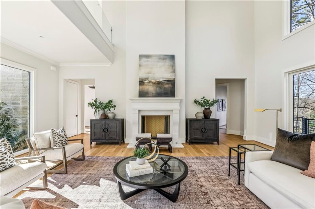 825 Kenry Ct Atlanta, GA 30342