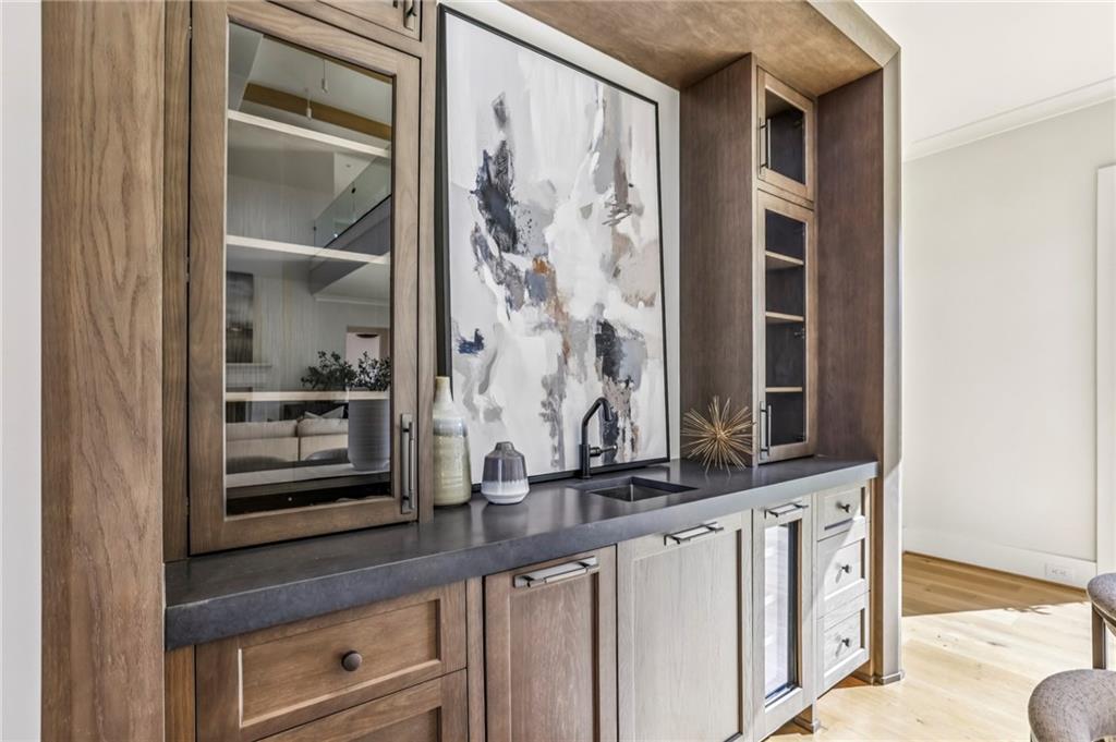 825 Kenry Ct Atlanta, GA 30342