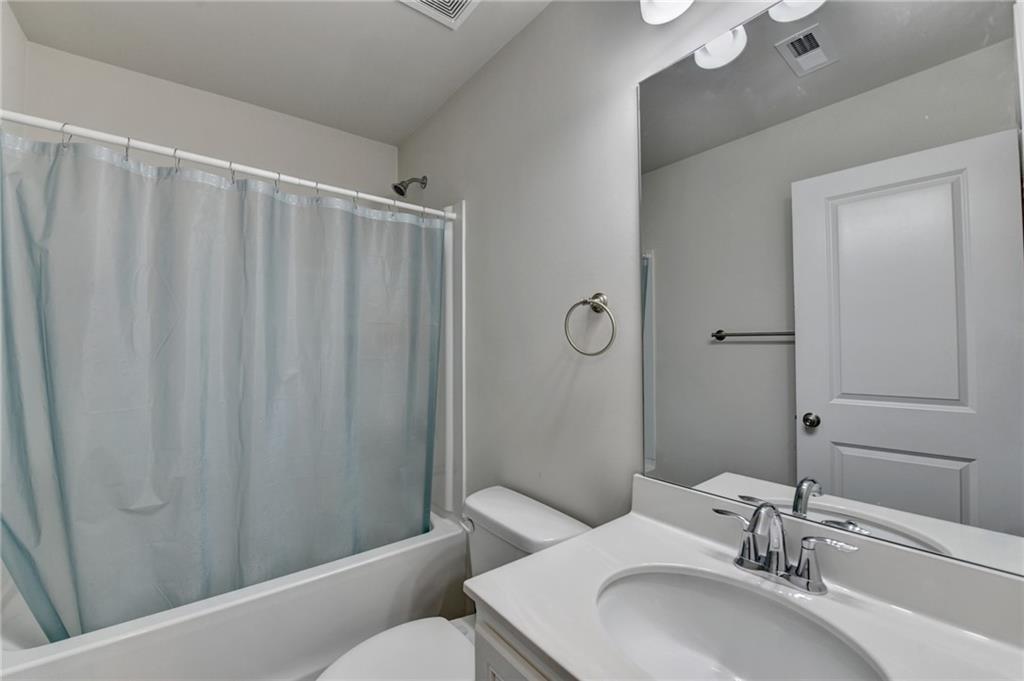 120 Buckingham Ln Hoschton, GA 30548