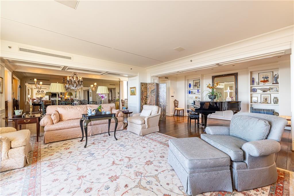 2660 Peachtree Rd #37G Atlanta, GA 30305