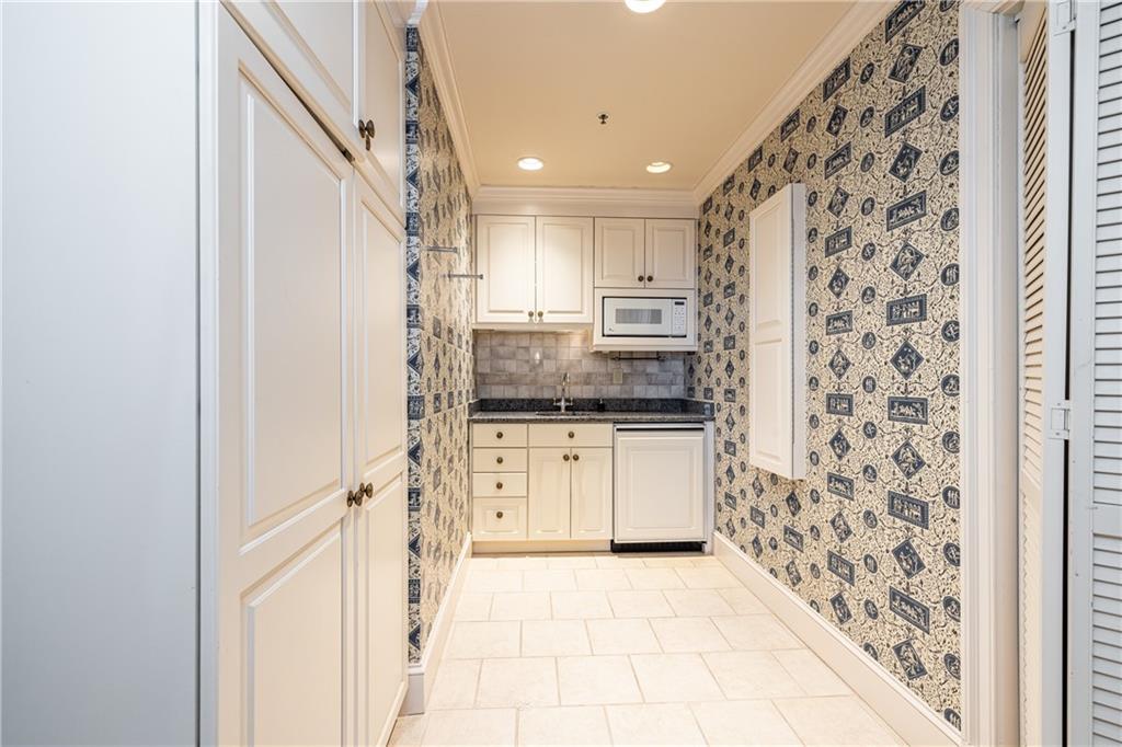 2660 Peachtree Rd #37G Atlanta, GA 30305