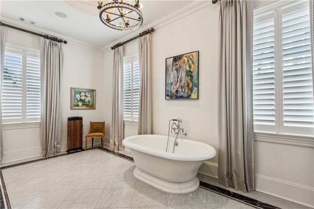 2440 Peachtree Rd #6 Atlanta, GA 30305