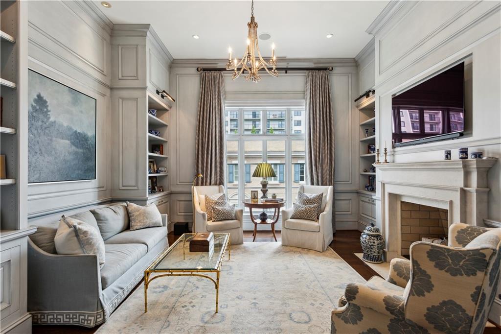 2440 Peachtree Rd #6 Atlanta, GA 30305