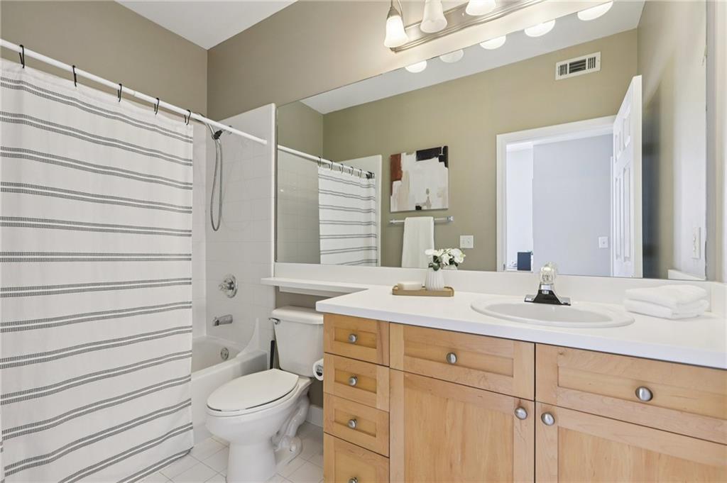 951 Glenwood Ave #701 Atlanta, GA 30316