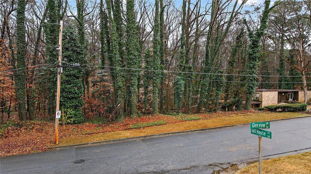 Glenview Dr Atlanta, GA 30331