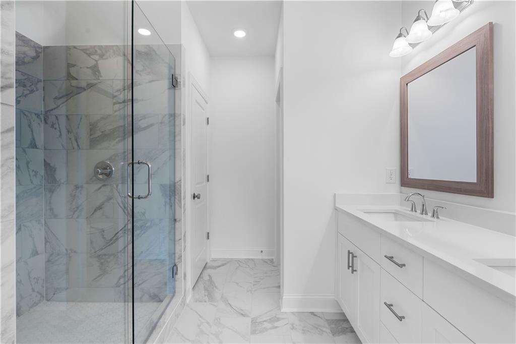 2822 Evanshire Ave #111 Duluth, GA 30096