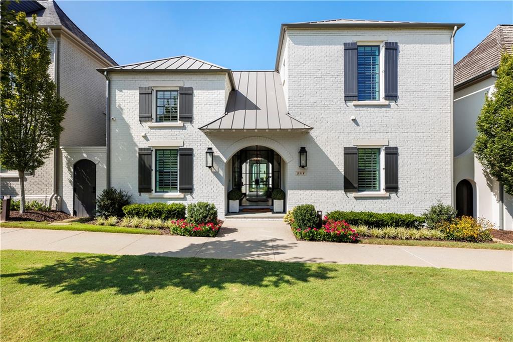 211 N Esplanade Alpharetta, GA 30009 211 N Esplanade Alpharetta, GA 30009
