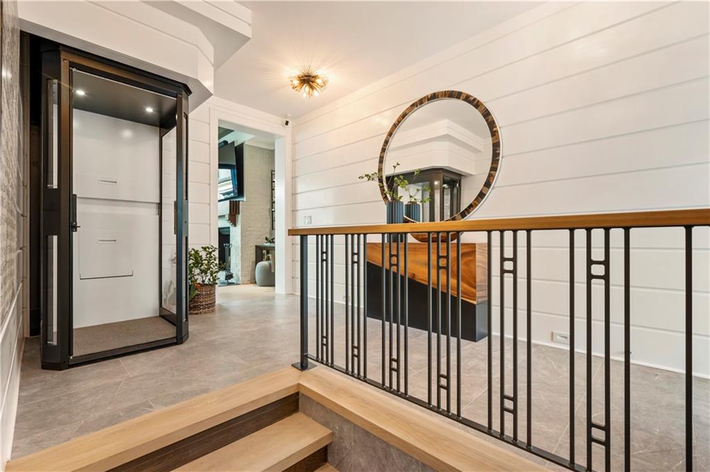 211 N Esplanade Alpharetta, GA 30009 211 N Esplanade Alpharetta, GA 30009