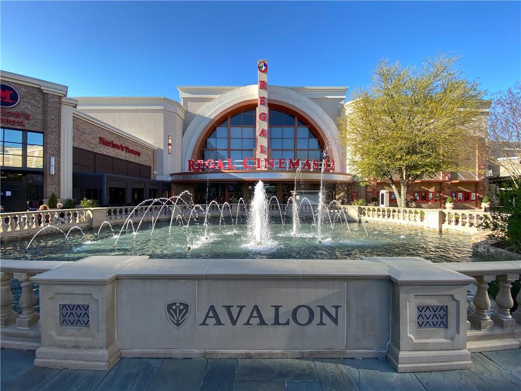 211 N Esplanade Alpharetta, GA 30009 211 N Esplanade Alpharetta, GA 30009