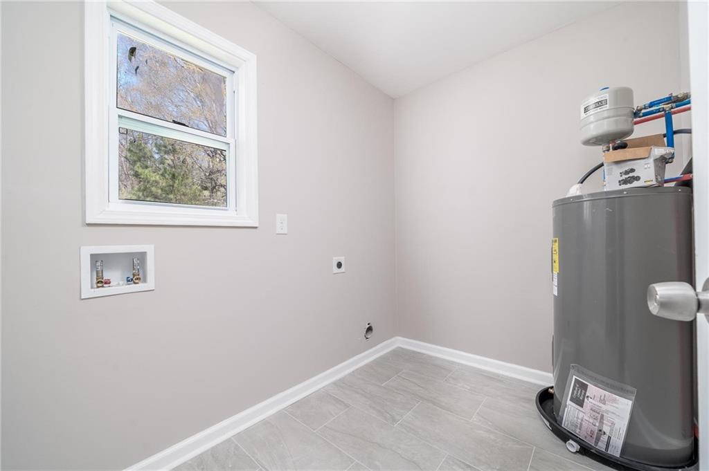 665 S Eugenia Pl Atlanta, GA 30318