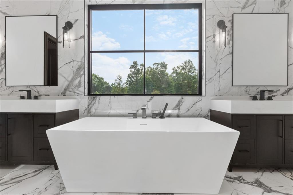 245 Traditions Dr Alpharetta, GA 30004 245 Traditions Dr Alpharetta, GA 30004