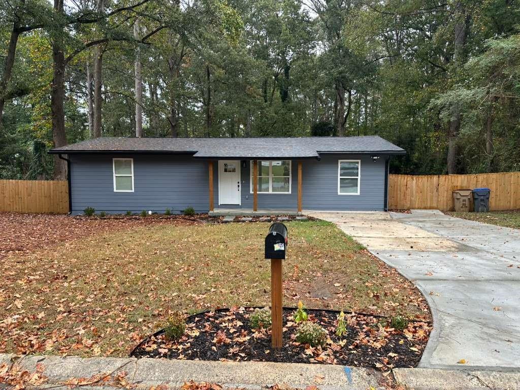 6376 Hollywood Dr Forest Park, GA 30297