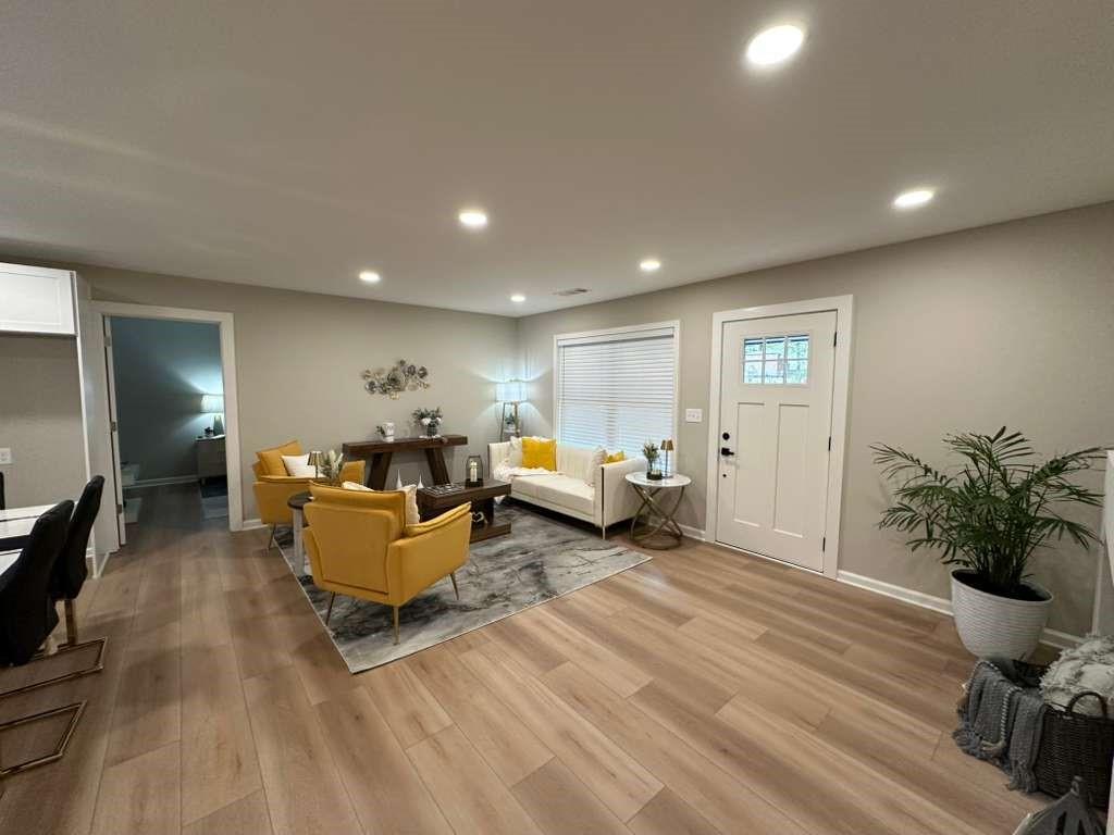 6376 Hollywood Dr Forest Park, GA 30297