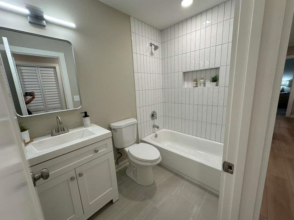 6376 Hollywood Dr Forest Park, GA 30297