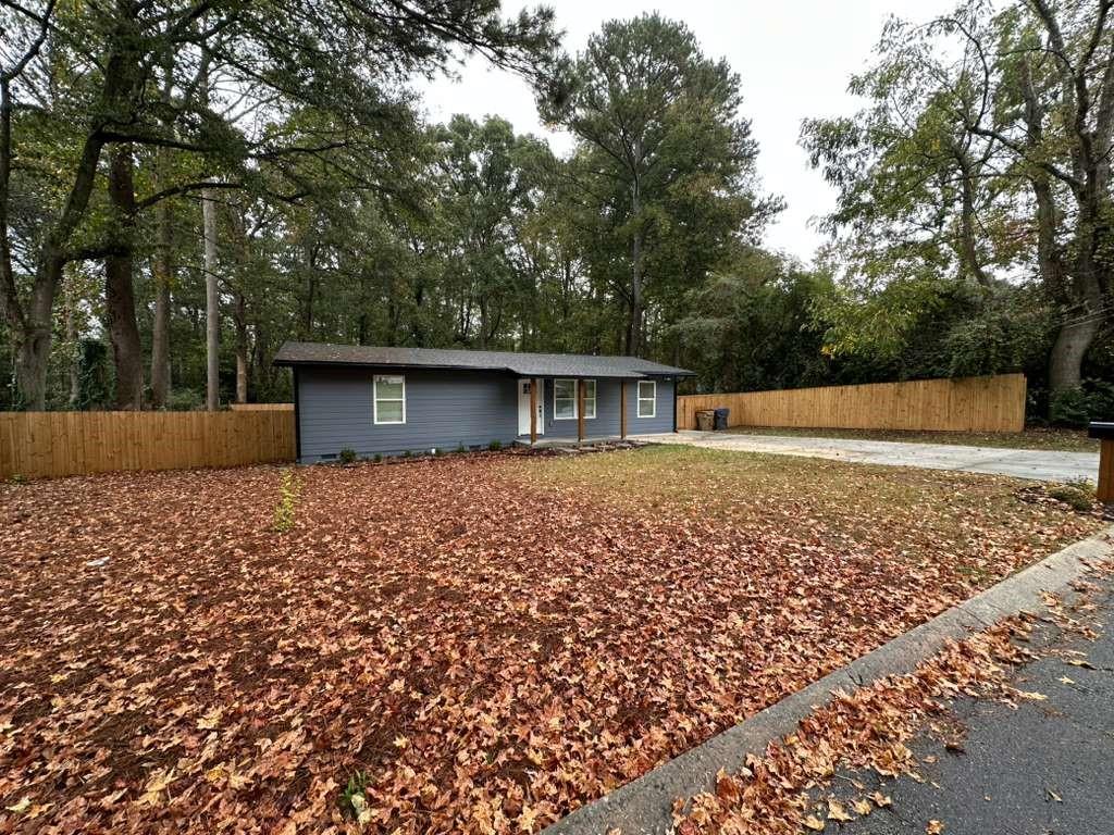 6376 Hollywood Dr Forest Park, GA 30297