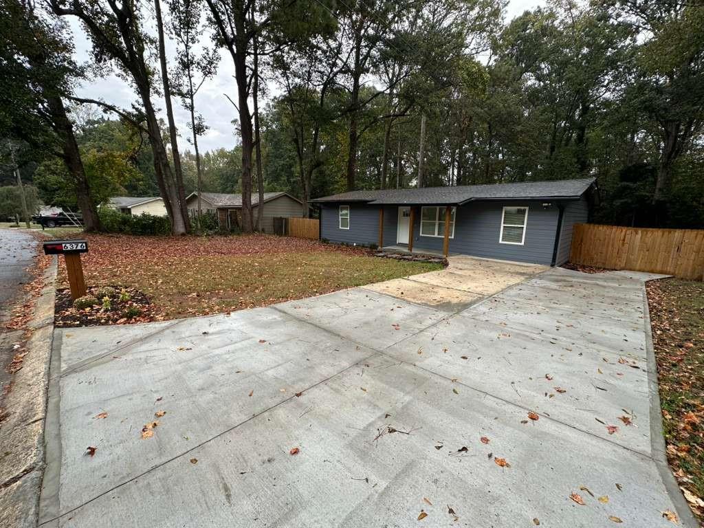 6376 Hollywood Dr Forest Park, GA 30297