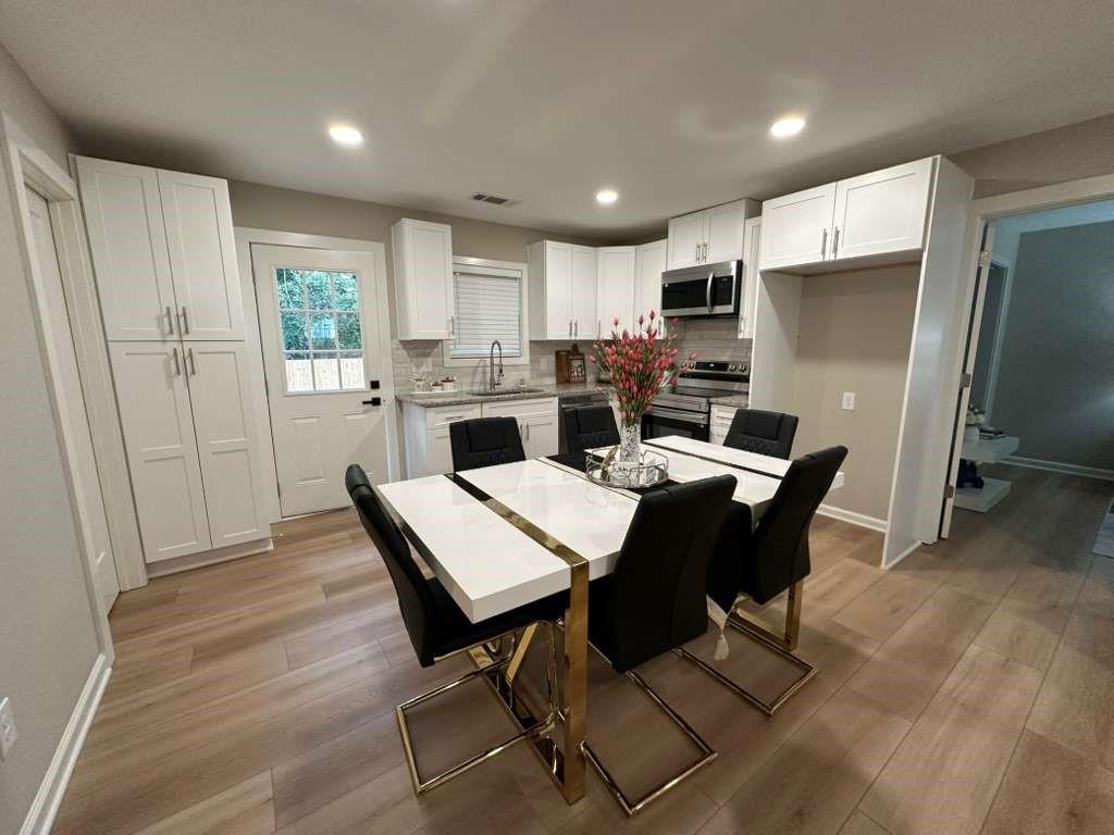 6376 Hollywood Dr Forest Park, GA 30297