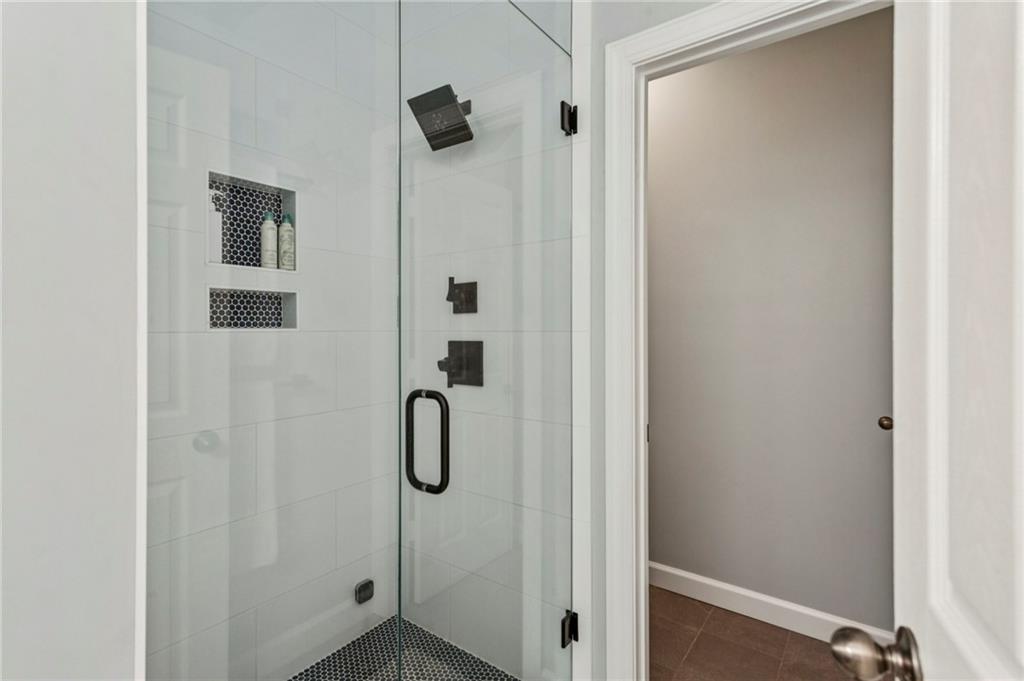 1972 Cobblestone Cir Atlanta, GA 30319