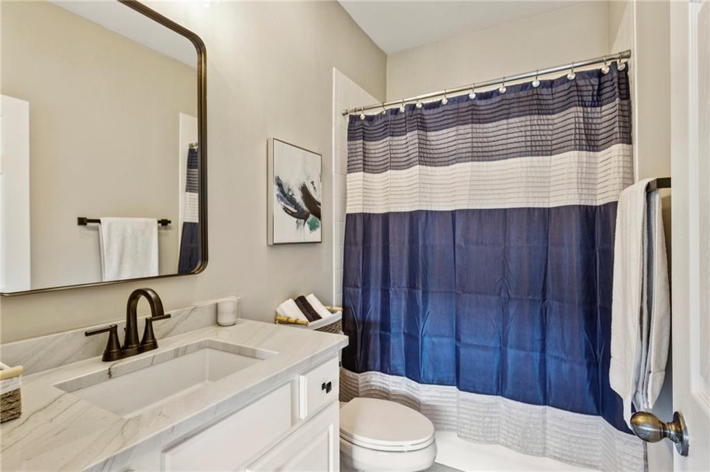 1972 Cobblestone Cir Atlanta, GA 30319