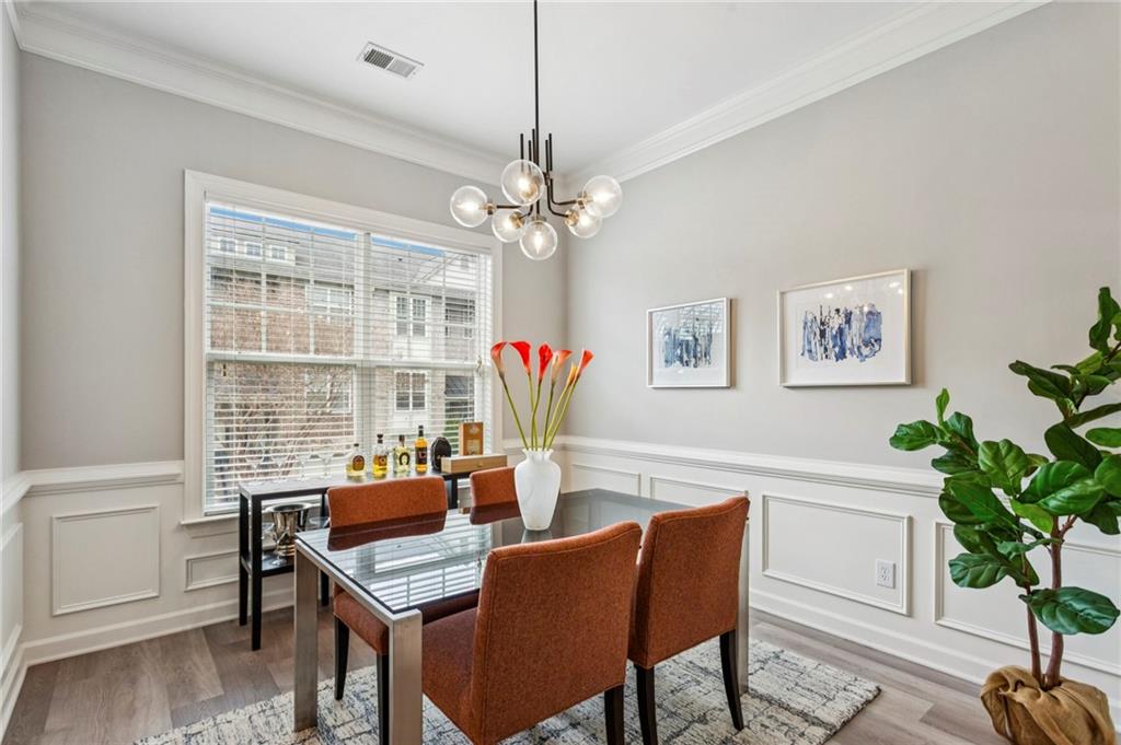 1972 Cobblestone Cir Atlanta, GA 30319