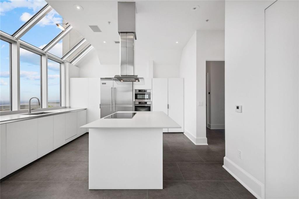 2828 Peachtree Rd #P 3300 Atlanta, GA 30305