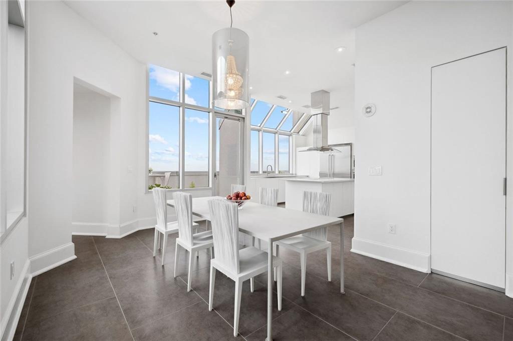 2828 Peachtree Rd #P 3300 Atlanta, GA 30305