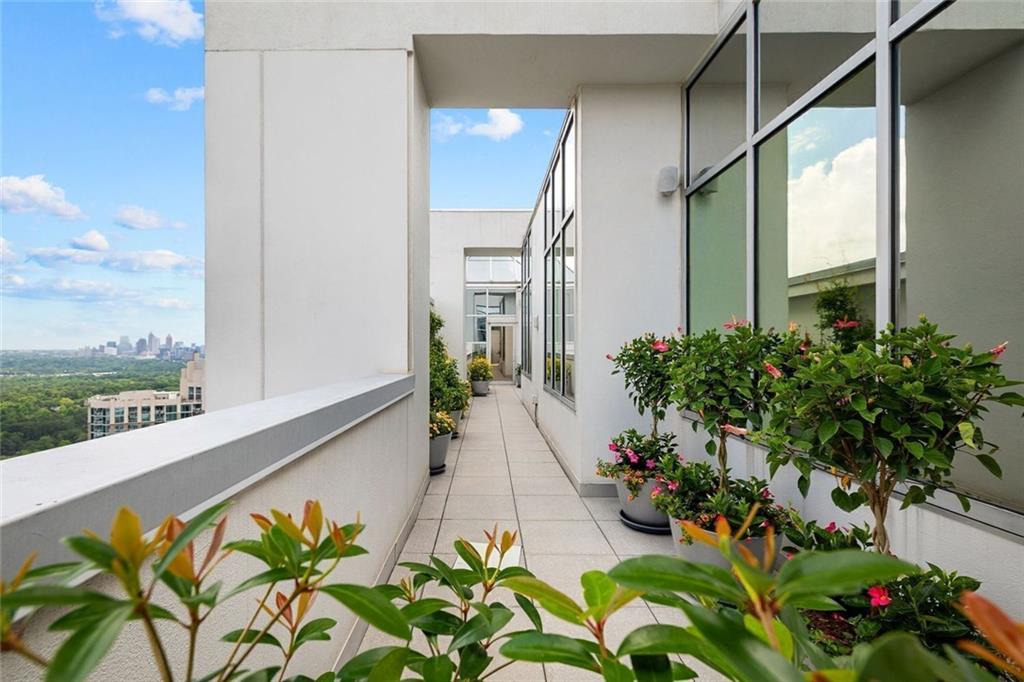 2828 Peachtree Rd #P 3300 Atlanta, GA 30305