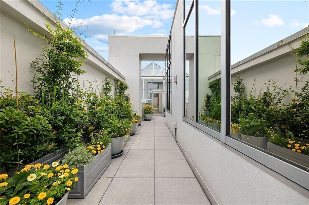 2828 Peachtree Rd #P 3300 Atlanta, GA 30305