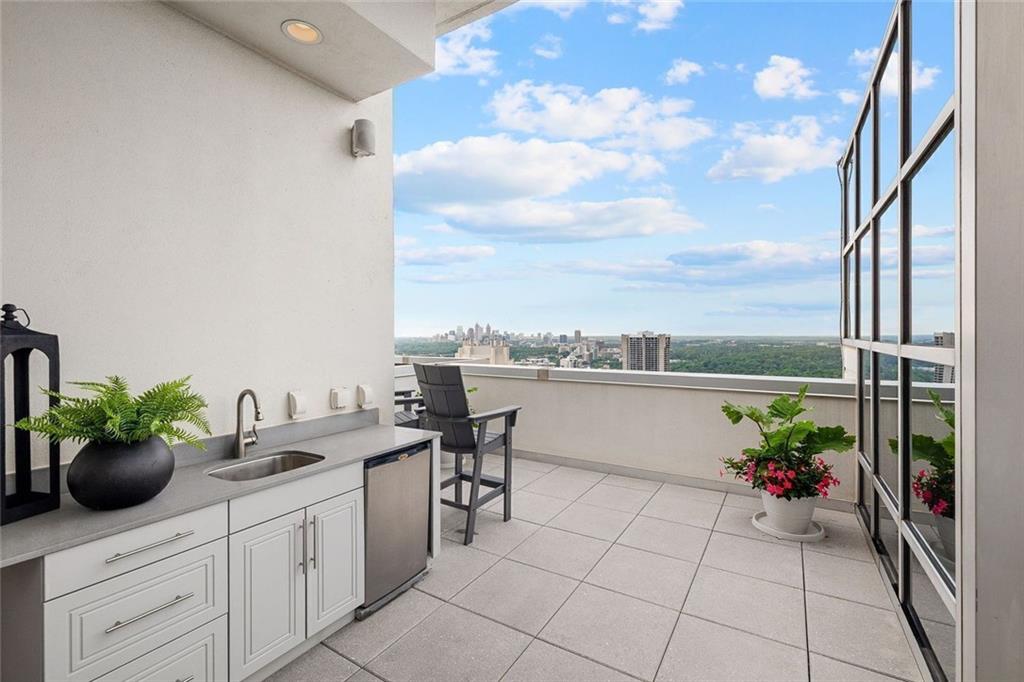 2828 Peachtree Rd #P 3300 Atlanta, GA 30305