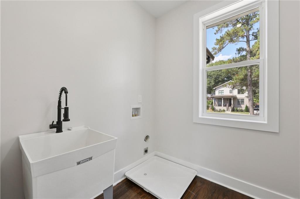 2877 Alexa Ave Atlanta, GA 30317