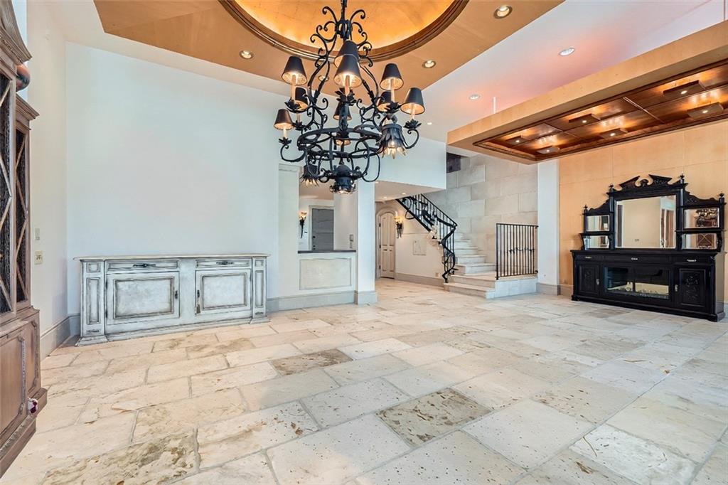 147 15th St #16C Atlanta, GA 30309