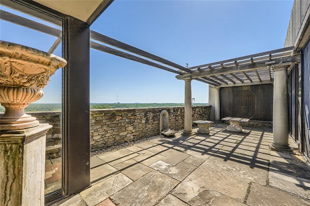 147 15th St #16C Atlanta, GA 30309