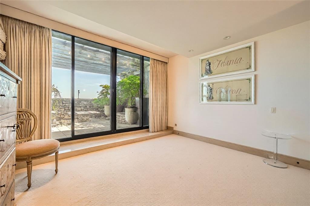 147 15th St #16C Atlanta, GA 30309