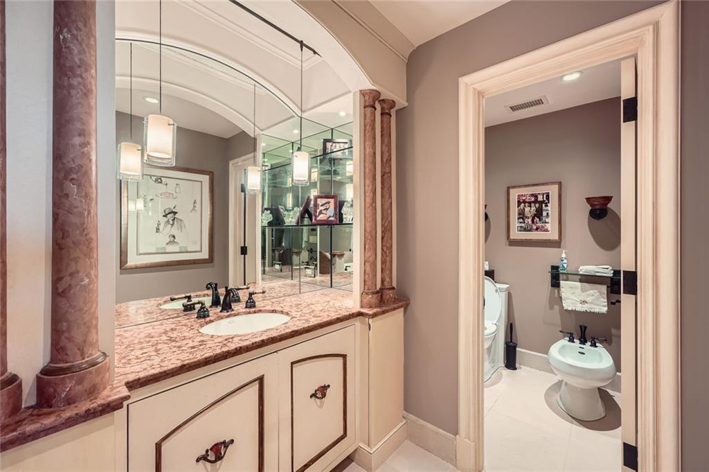 147 15th St #16C Atlanta, GA 30309