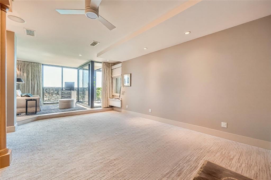 147 15th St #16C Atlanta, GA 30309