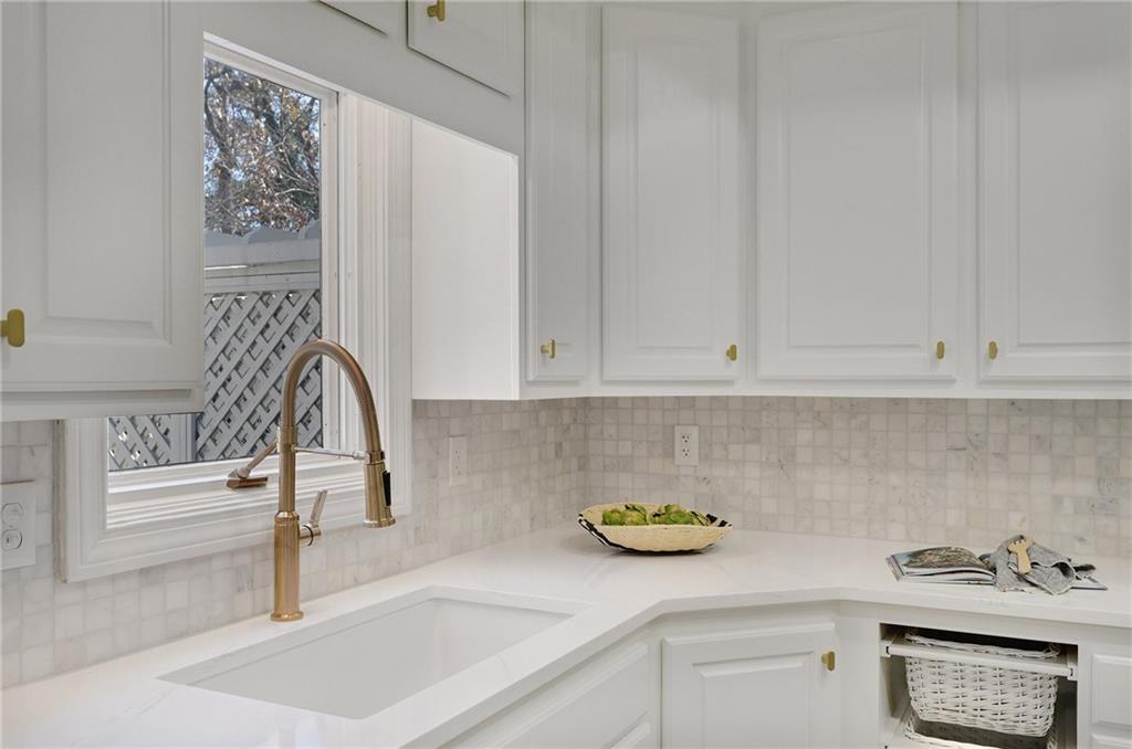 52 Paces West Dr Atlanta, GA 30327