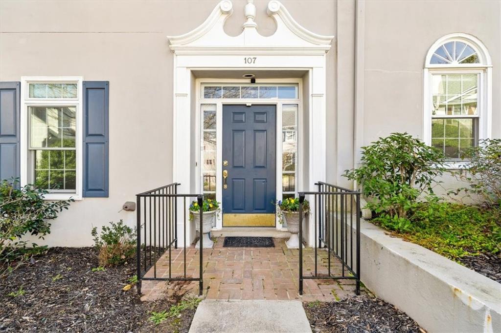 107 Paces Run #107 Atlanta, GA 30339