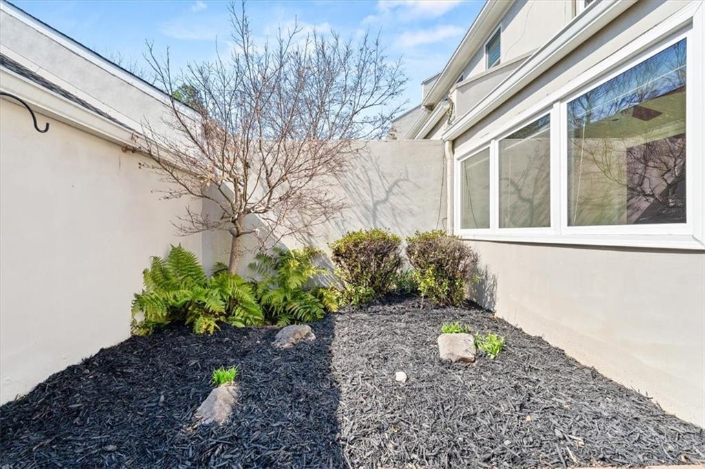 107 Paces Run #107 Atlanta, GA 30339