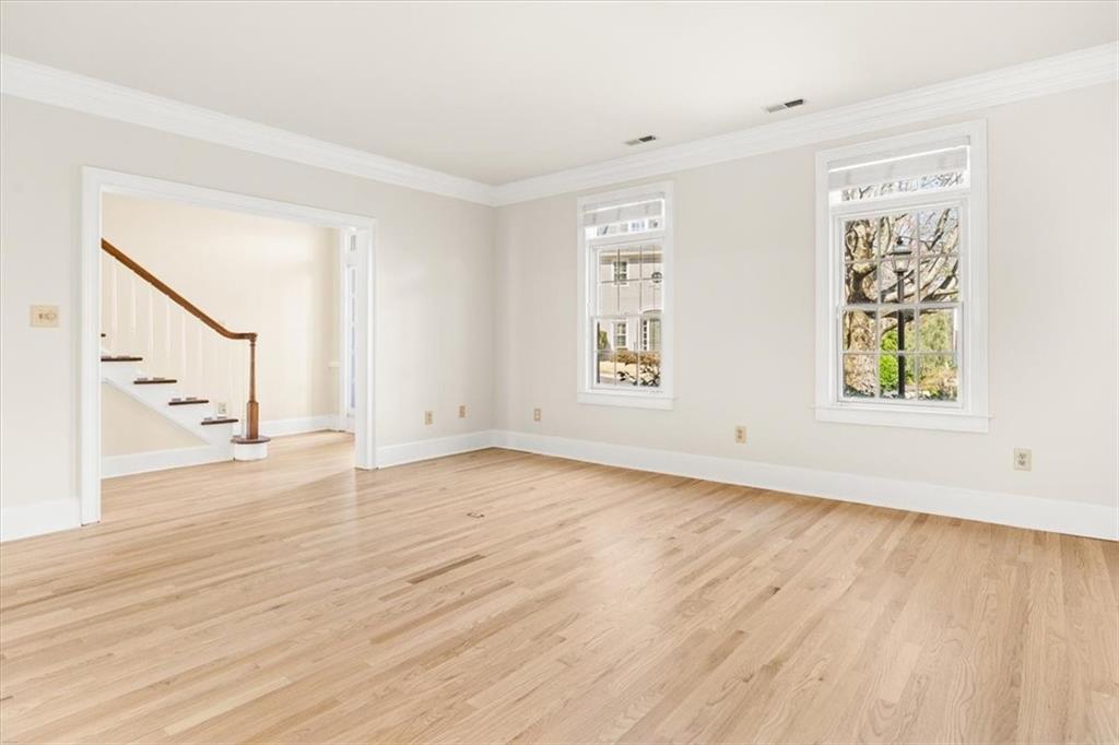 107 Paces Run #107 Atlanta, GA 30339