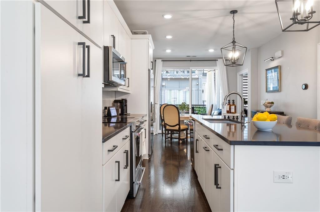 1050 Stacks Ave #1505 Atlanta, GA 30315