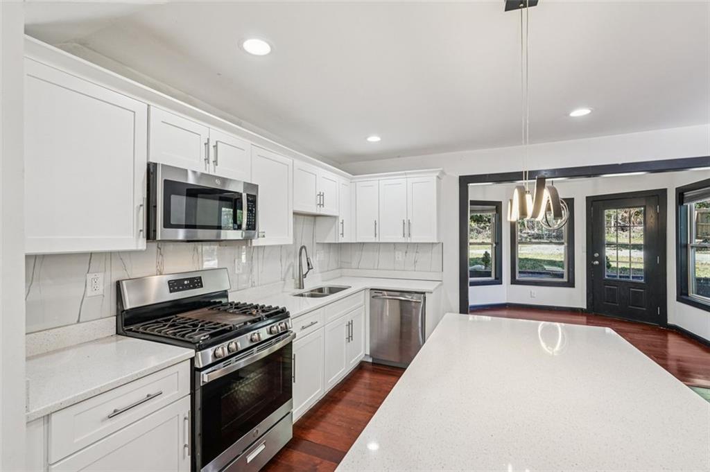 1689 DERRY Ave Atlanta, GA 30310