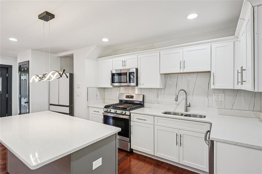 1689 DERRY Ave Atlanta, GA 30310