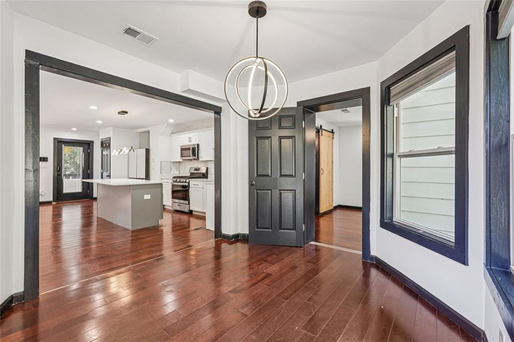 1689 DERRY Ave Atlanta, GA 30310