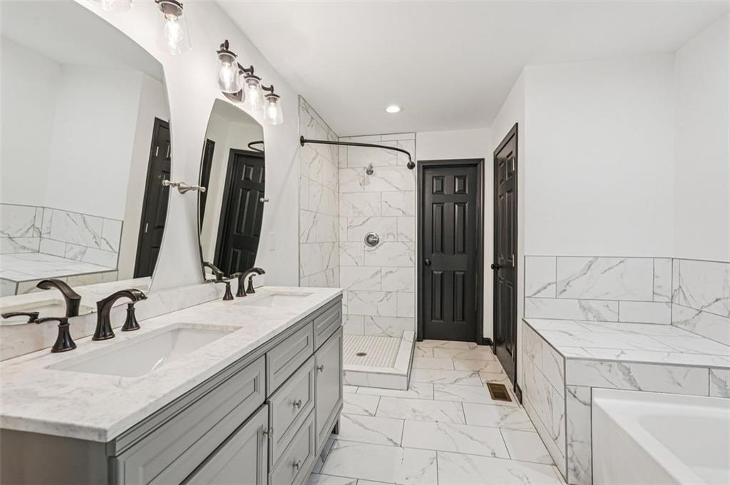 1689 DERRY Ave Atlanta, GA 30310